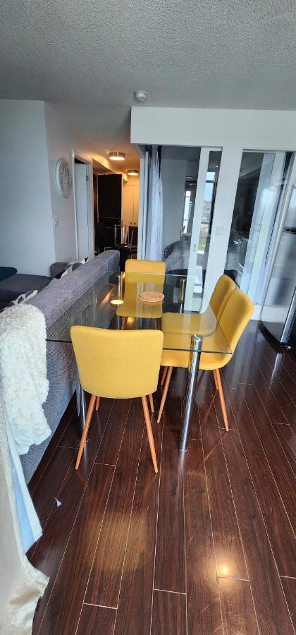 Lakefront Living Downtown Toronto - Free Parking, Gym, Indoor Pool Bagian luar foto